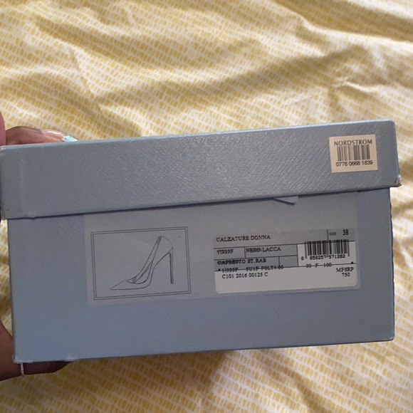 Prada pumps - Picture 5 of 6